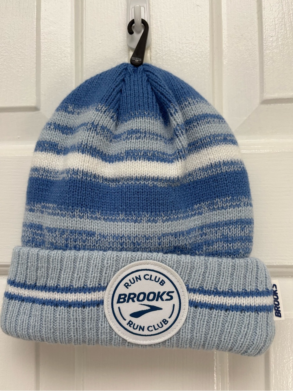 NWOT Brooks Blue and White Striped Knit Beanie